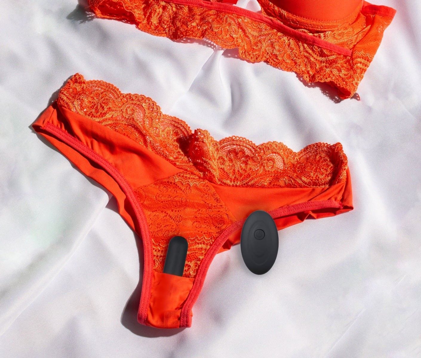 Me You Us Bullets Me You Us Bloom Rechargeable Bullet - Vibrator, Rechargeable, Multi-Speed